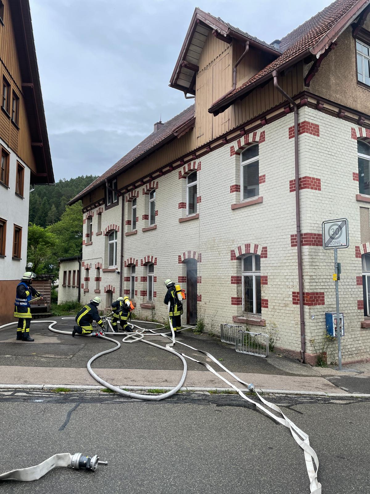 Einsatzübung ehem.Gasthaus Krone Tennenbronn